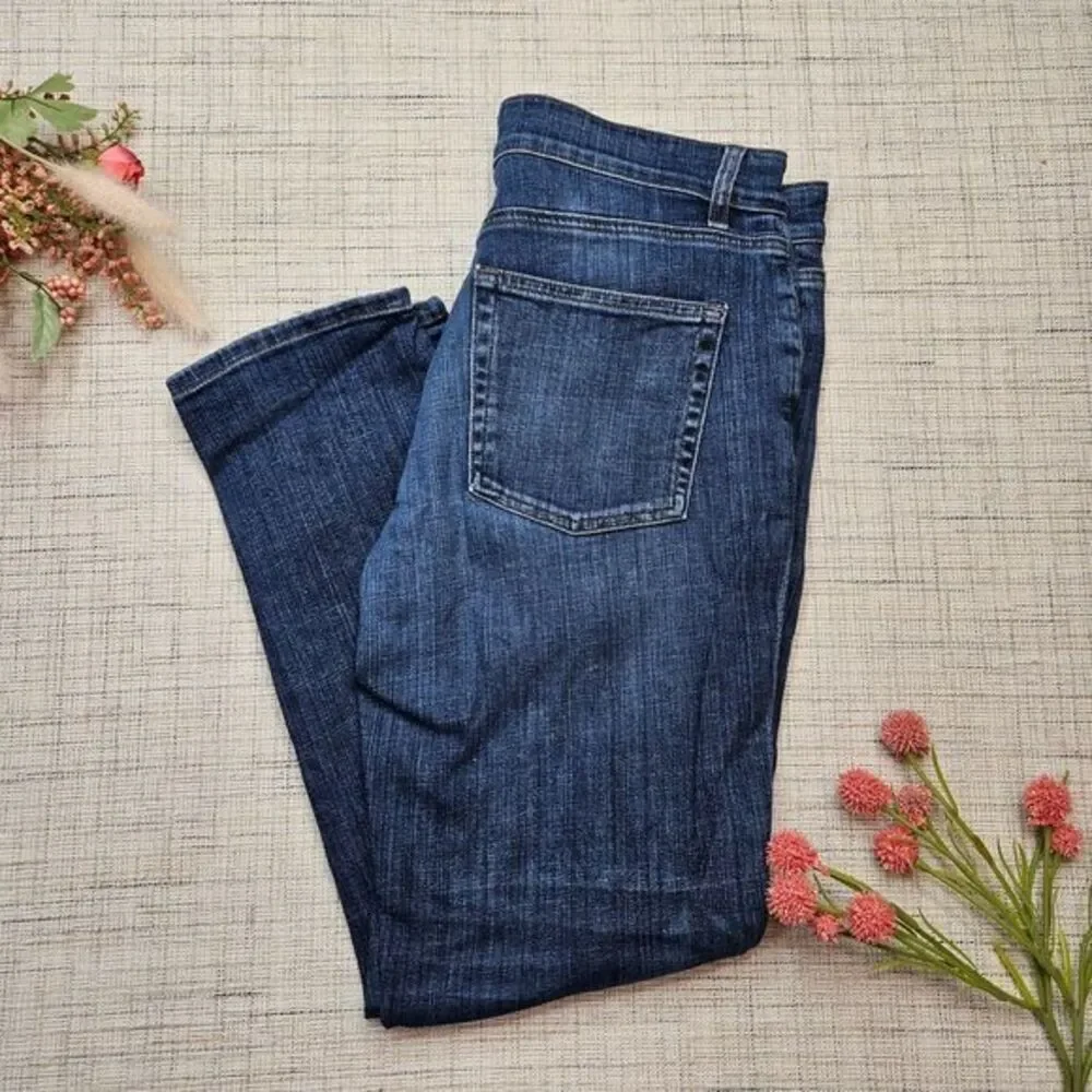 Eileen Fisher‎ Classic Medium Wash Straight Leg Denim Jeans Size 6 - Picture 6 of 6